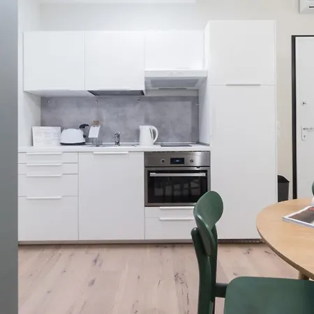 Italianway Easy - Corso Garibaldi 104 *